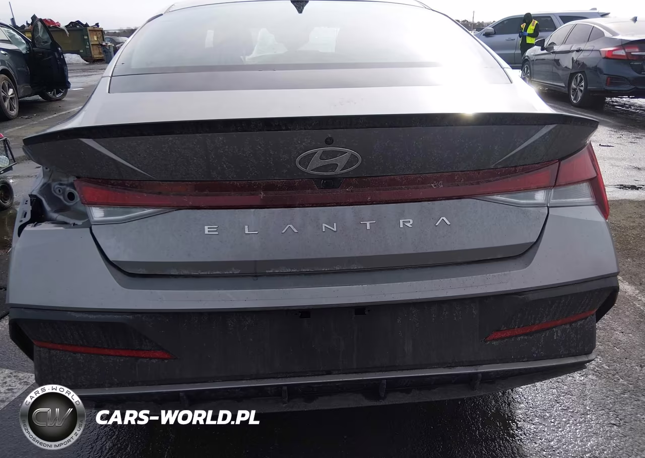 2025 Hyundai Elantra Sel Sport VIN:KMHLM4DG4SU874892 - 16
