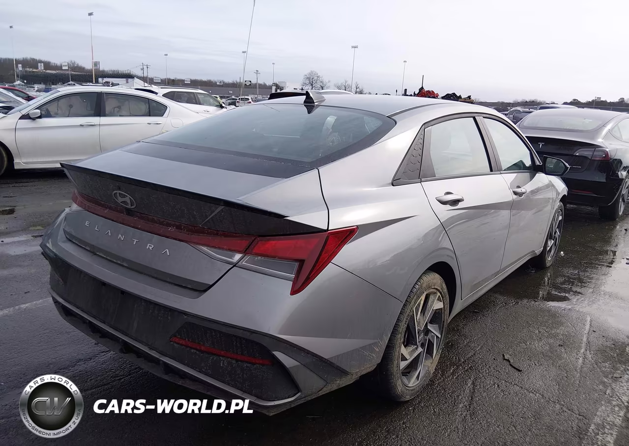 2025 Hyundai Elantra Sel Sport VIN:KMHLM4DG4SU874892 - 4