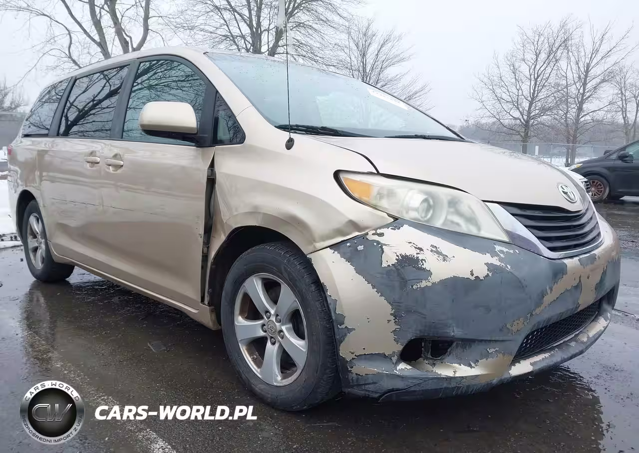 2011 Toyota Sienna Le V6