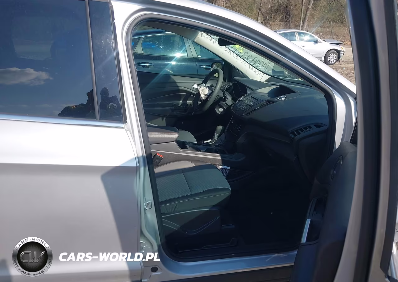 2017 Ford Escape Se VIN:1FMCU0GD7HUD93909 - 5