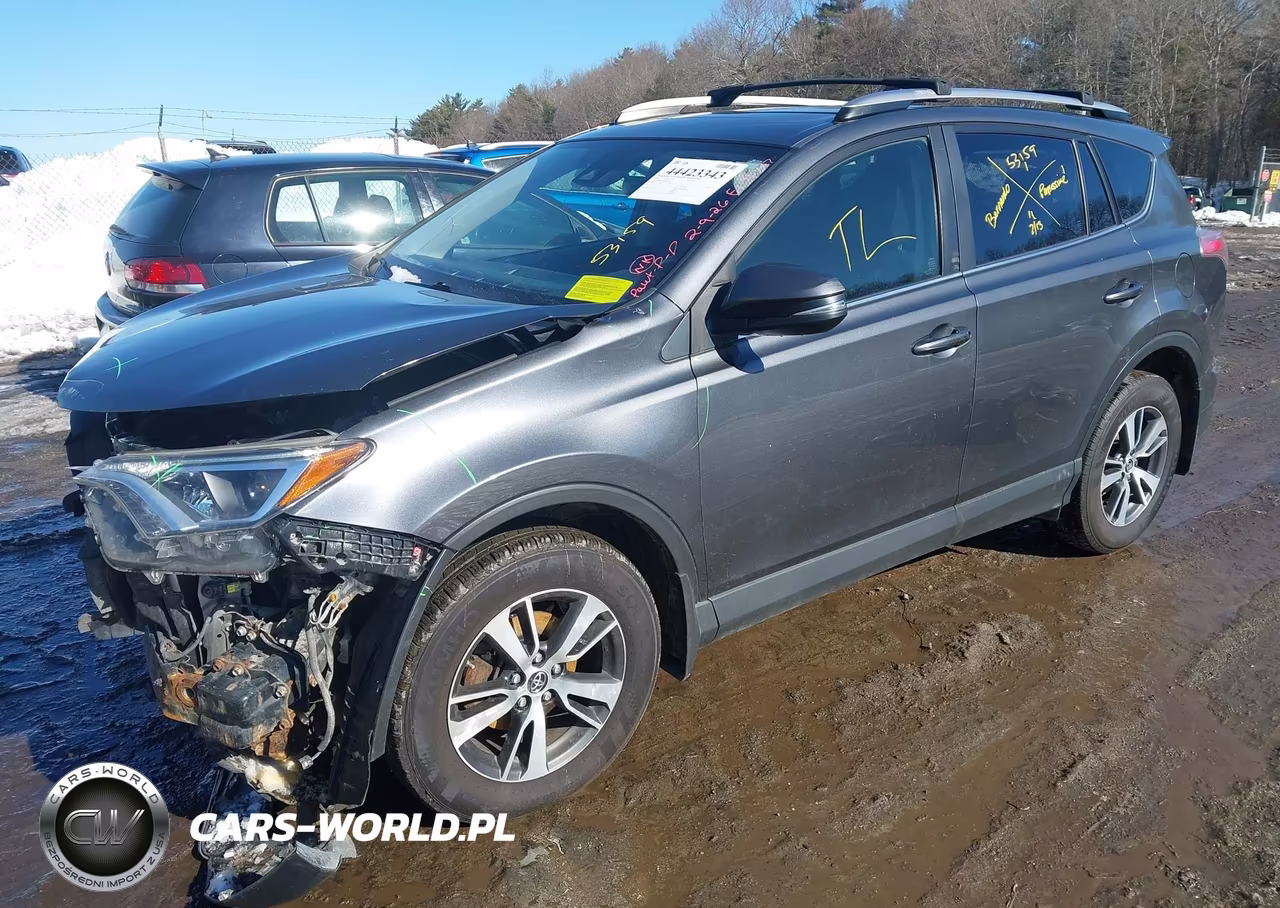 2018 Toyota Rav4 Xle VIN:JTMRFREV7JD224780 - 2