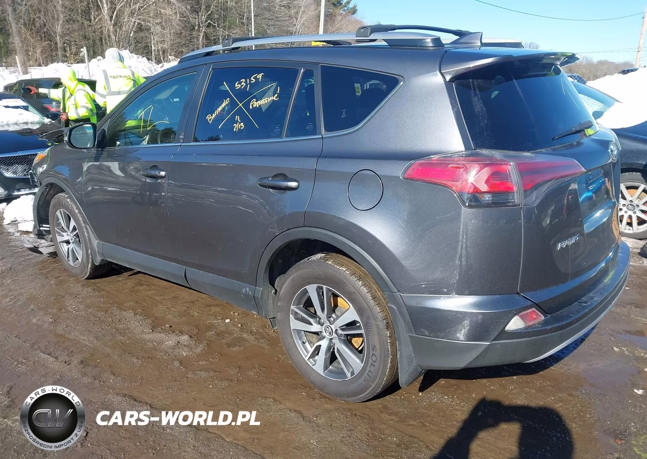 2018 Toyota Rav4 Xle VIN:JTMRFREV7JD224780 - 3