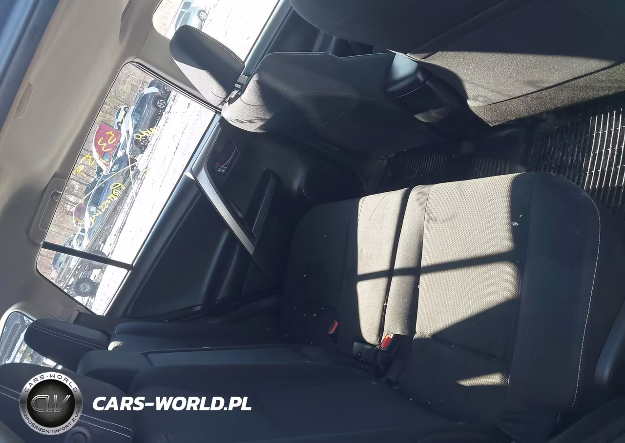 2018 Toyota Rav4 Xle VIN:JTMRFREV7JD224780 - 8
