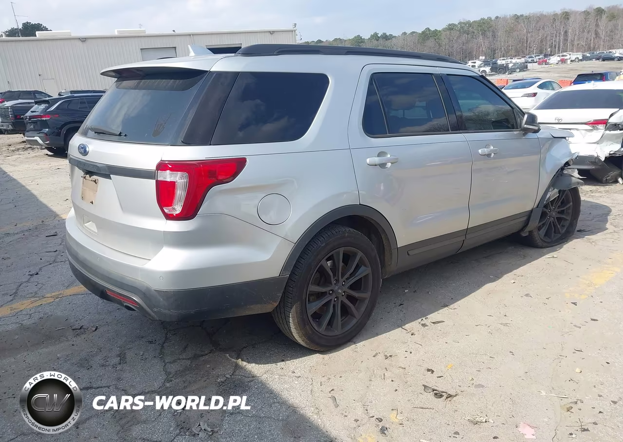 2017 Ford Explorer Xlt VIN:1FM5K7D86HGD01539 - 4