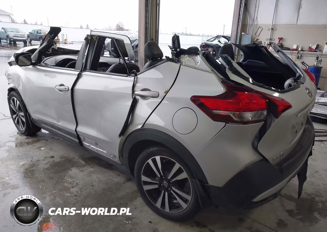 2019 Nissan Kicks Sr VIN:3N1CP5CU9KL521991 - 3