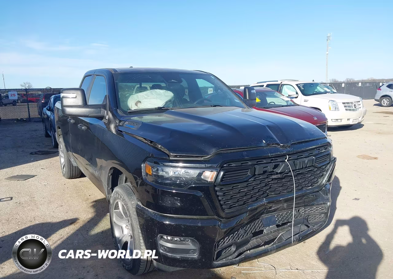 2025 Ram 1500 Tradesman 4X4 6'4 Box