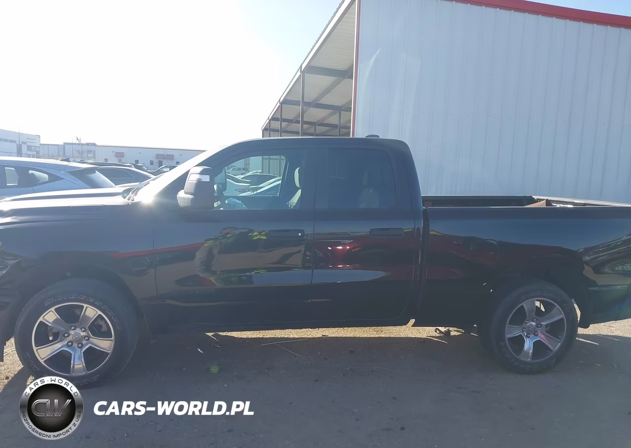 2025 Ram 1500 Tradesman 4X4 6'4 Box VIN:1C6RRFCG8SN669803 - 14
