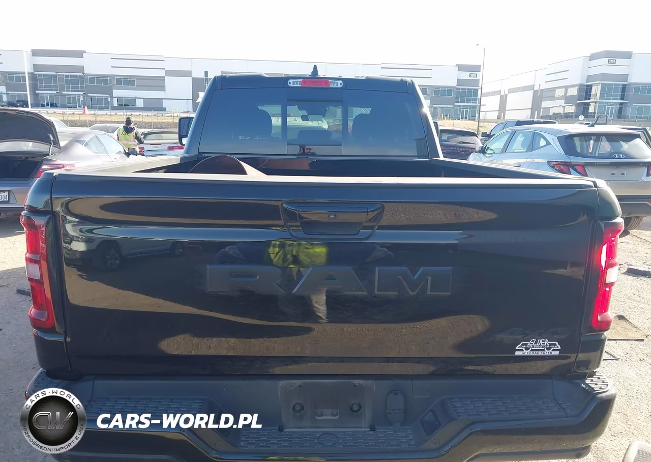 2025 Ram 1500 Tradesman 4X4 6'4 Box VIN:1C6RRFCG8SN669803 - 16