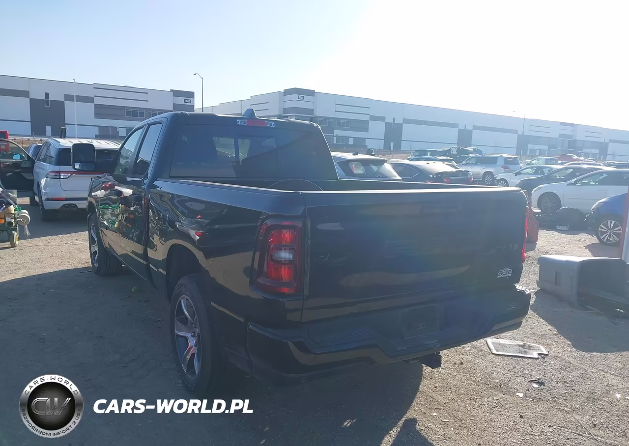 2025 Ram 1500 Tradesman 4X4 6'4 Box VIN:1C6RRFCG8SN669803 - 3