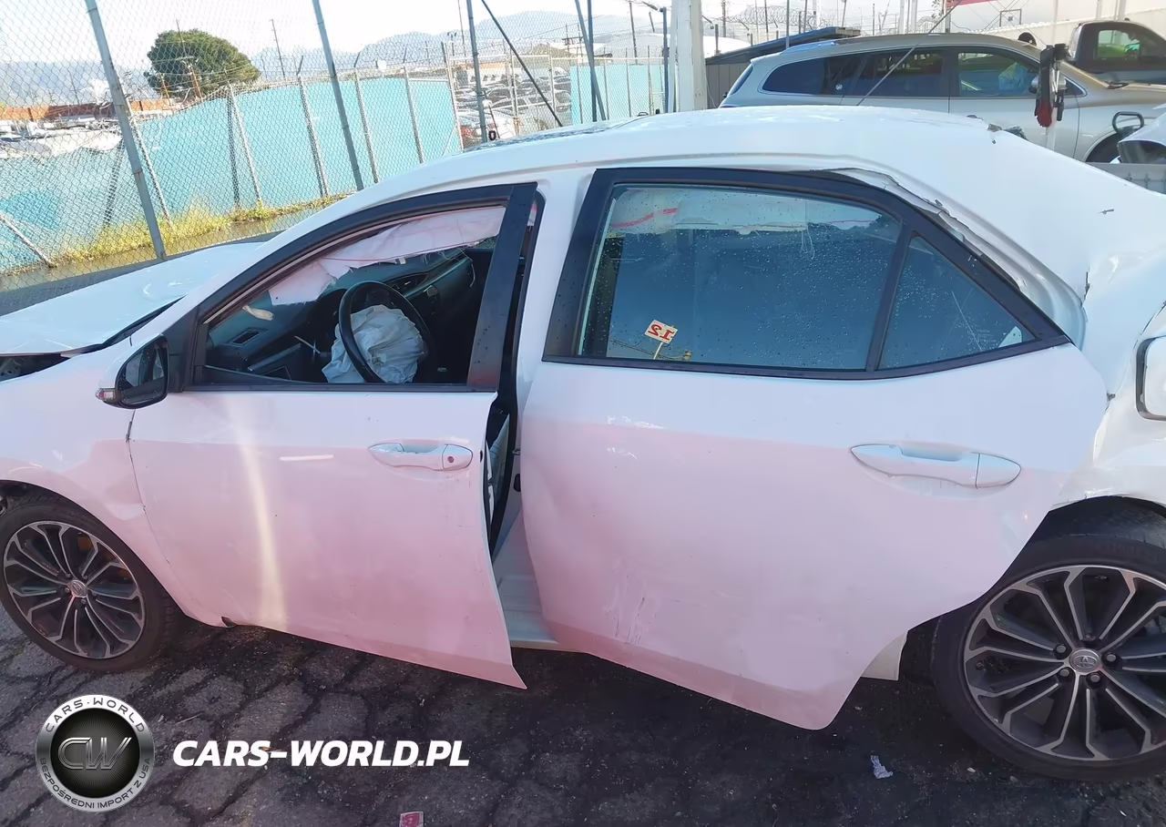 2015 Toyota Corolla S Plus VIN:5YFBURHE7FP258063 - 15