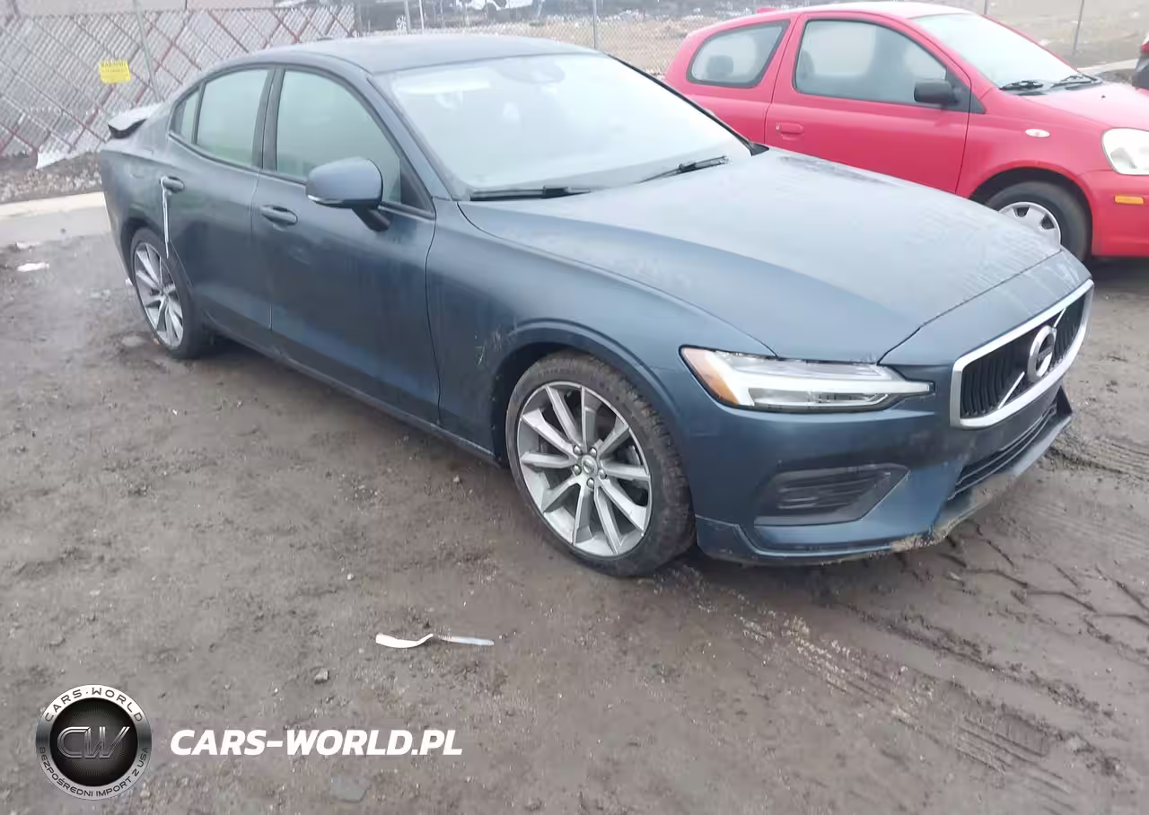 2020 Volvo S60 T5 Momentum