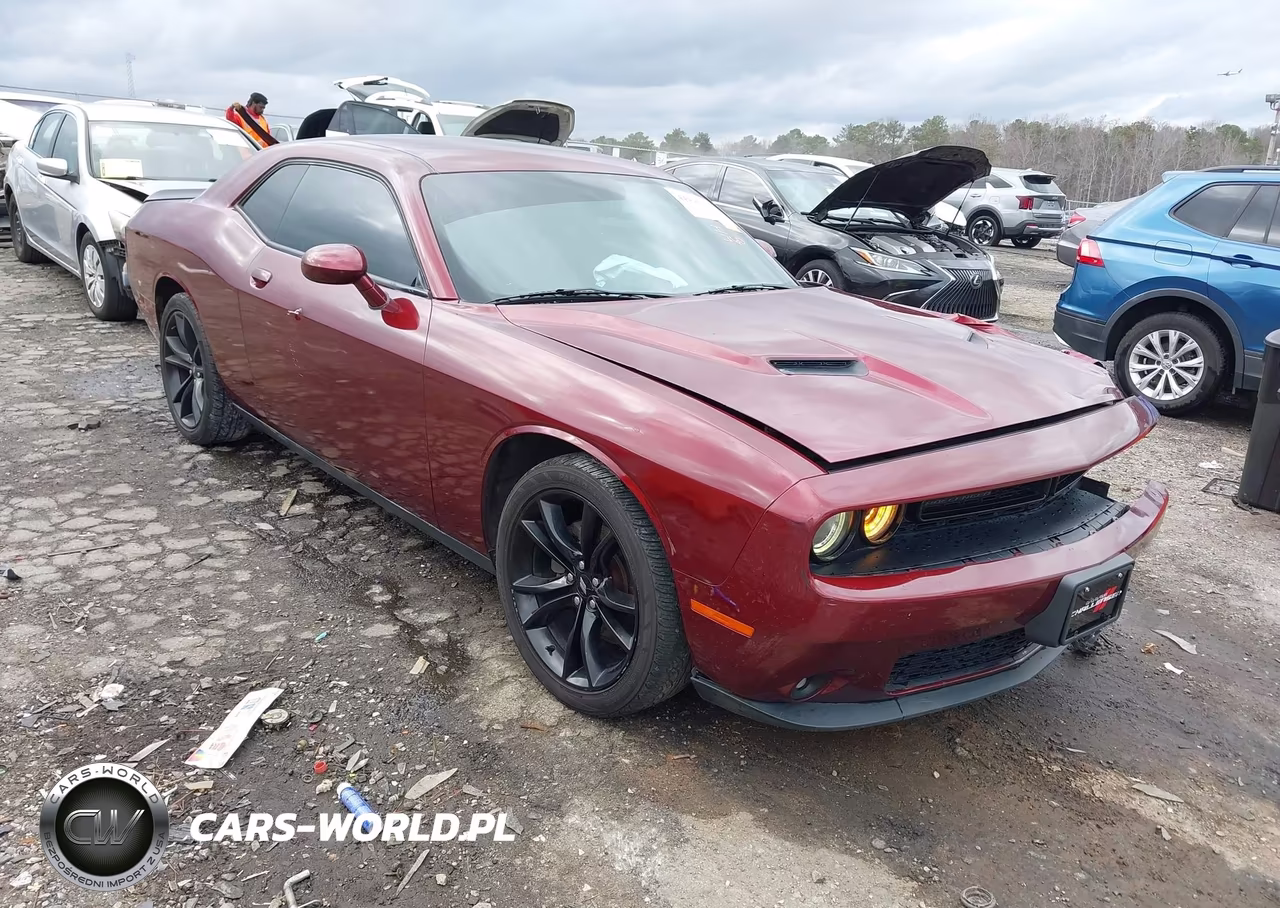 2018 Dodge Challenger Sxt VIN:2C3CDZAG0JH132789 - 1