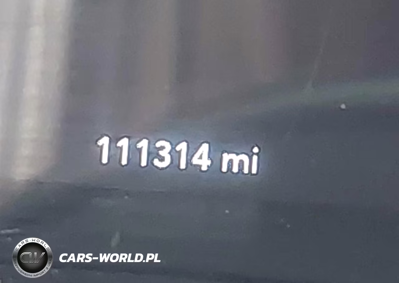2018 Dodge Challenger Sxt VIN:2C3CDZAG0JH132789 - 16
