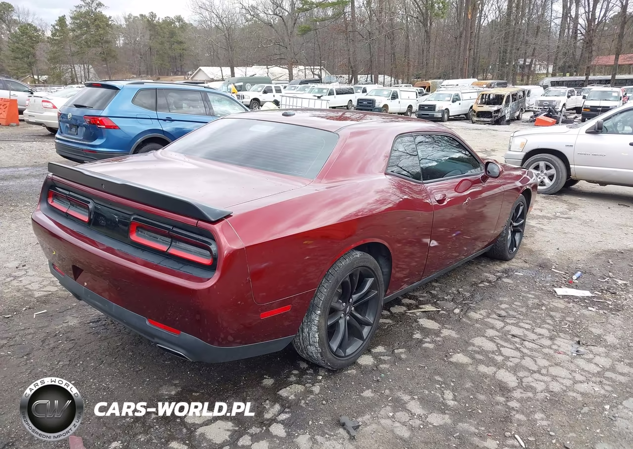 2018 Dodge Challenger Sxt VIN:2C3CDZAG0JH132789 - 4