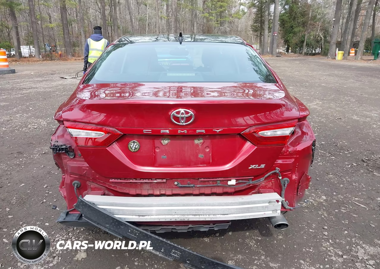 2019 Toyota Camry Xle VIN:4T1B11HKXKU824421 - 16
