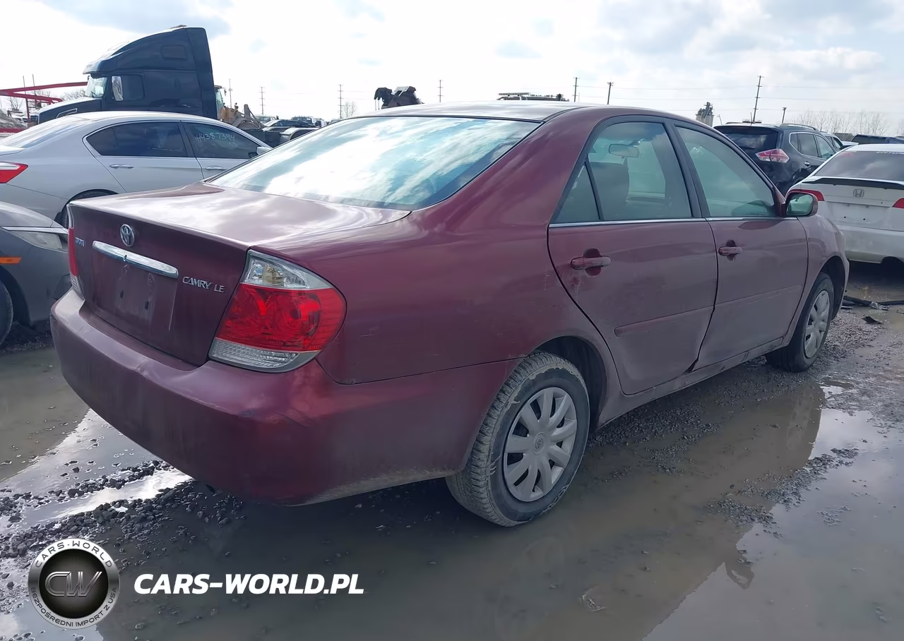 2006 Toyota Camry Le VIN:4T1BE32K26U110815 - 4