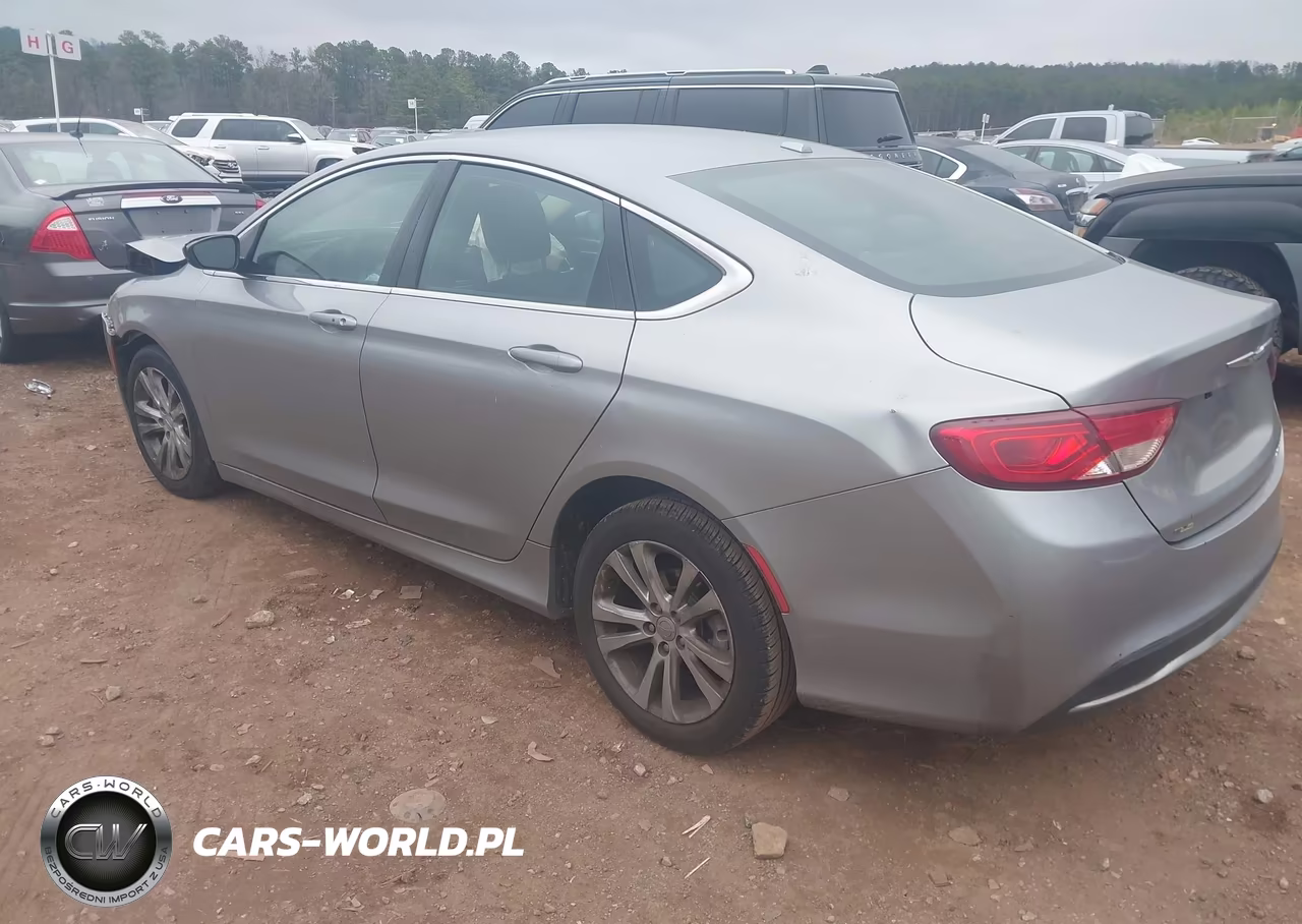 2015 Chrysler 200 Limited VIN:1C3CCCAB5FN744795 - 3