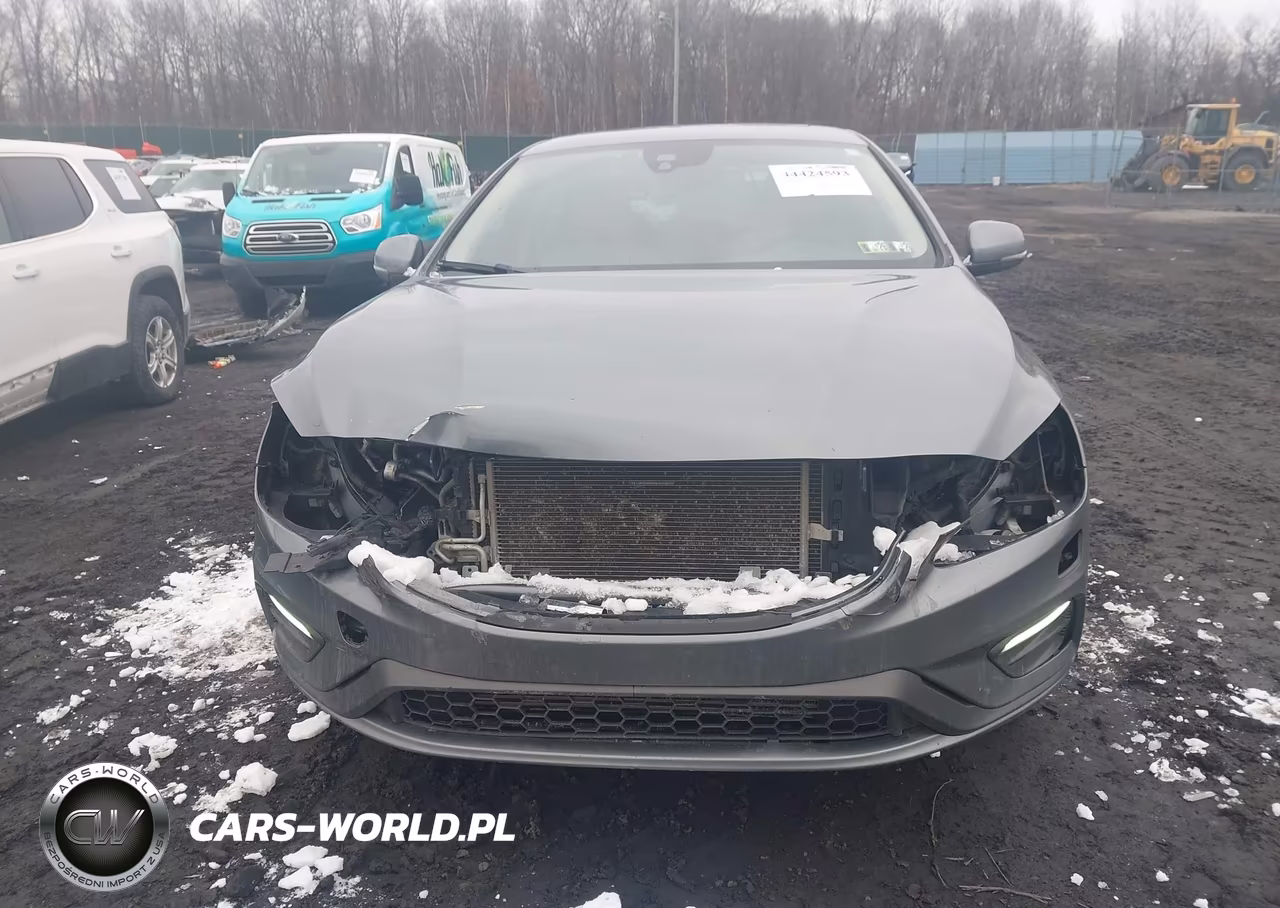2017 Volvo S60 T5 Dynamic VIN:YV140MTL4H2420305 - 6