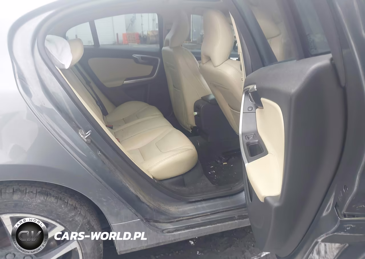 2017 Volvo S60 T5 Dynamic VIN:YV140MTL4H2420305 - 8