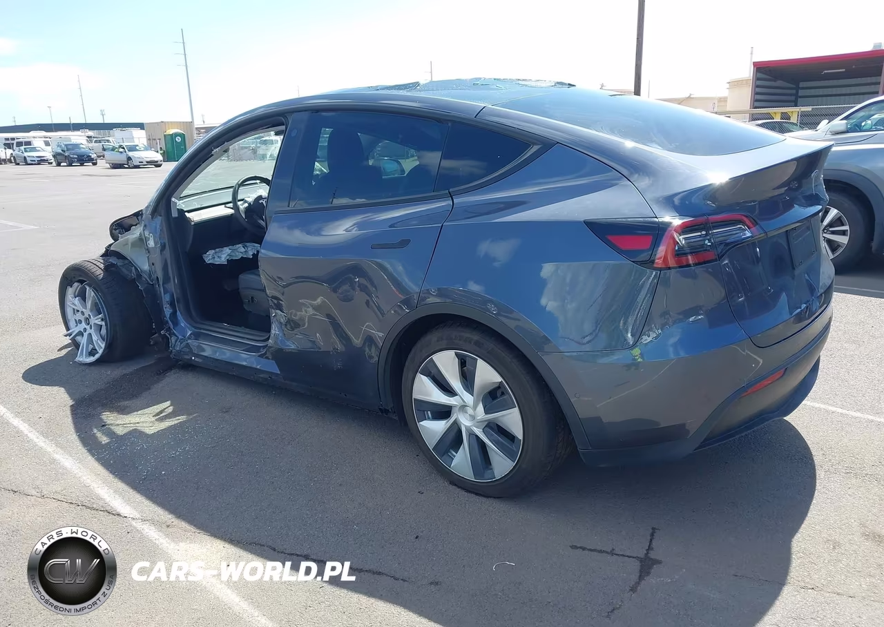 2022 Tesla Model Y Long Range Dual Motor All-Wheel Drive VIN:7SAYGDEE1NF454652 - 3