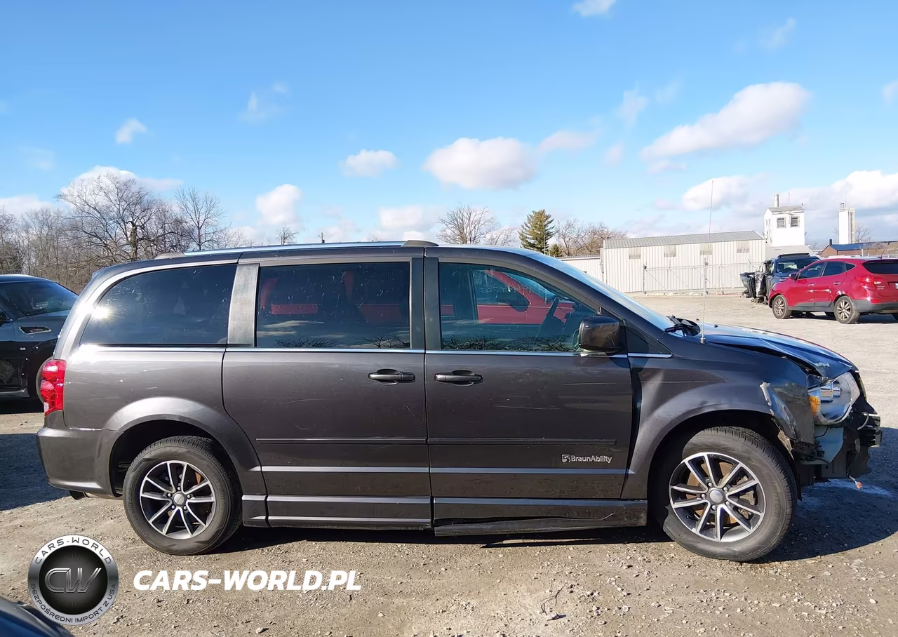 2017 Dodge Grand Caravan Sxt VIN:2C4RDGCGXHR616626 - 14
