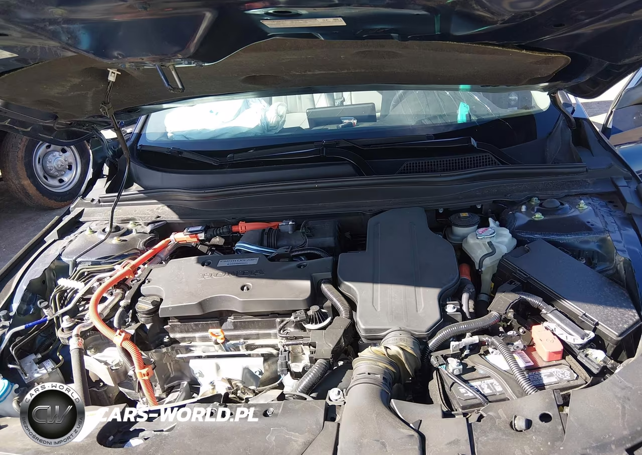 2019 Honda Accord Hybrid Touring VIN:1HGCV3F96KA002680 - 10