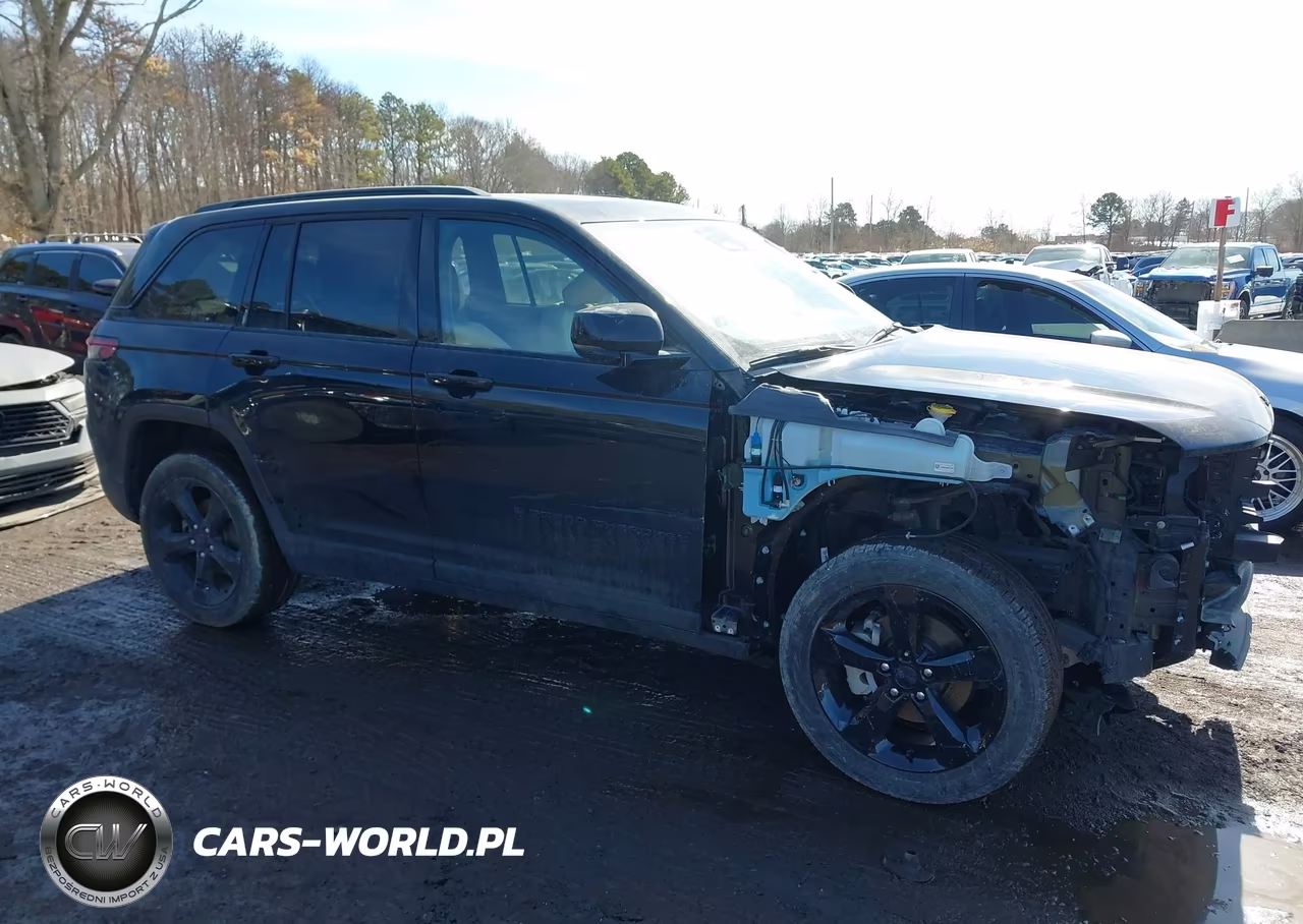 2023 Jeep Grand Cherokee Limited 4X4 VIN:1C4RJHBG6PC579064 - 13