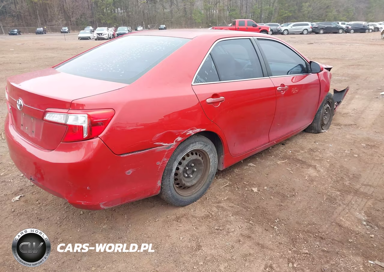 2014 Toyota Camry L VIN:4T1BF1FK6EU784797 - 4