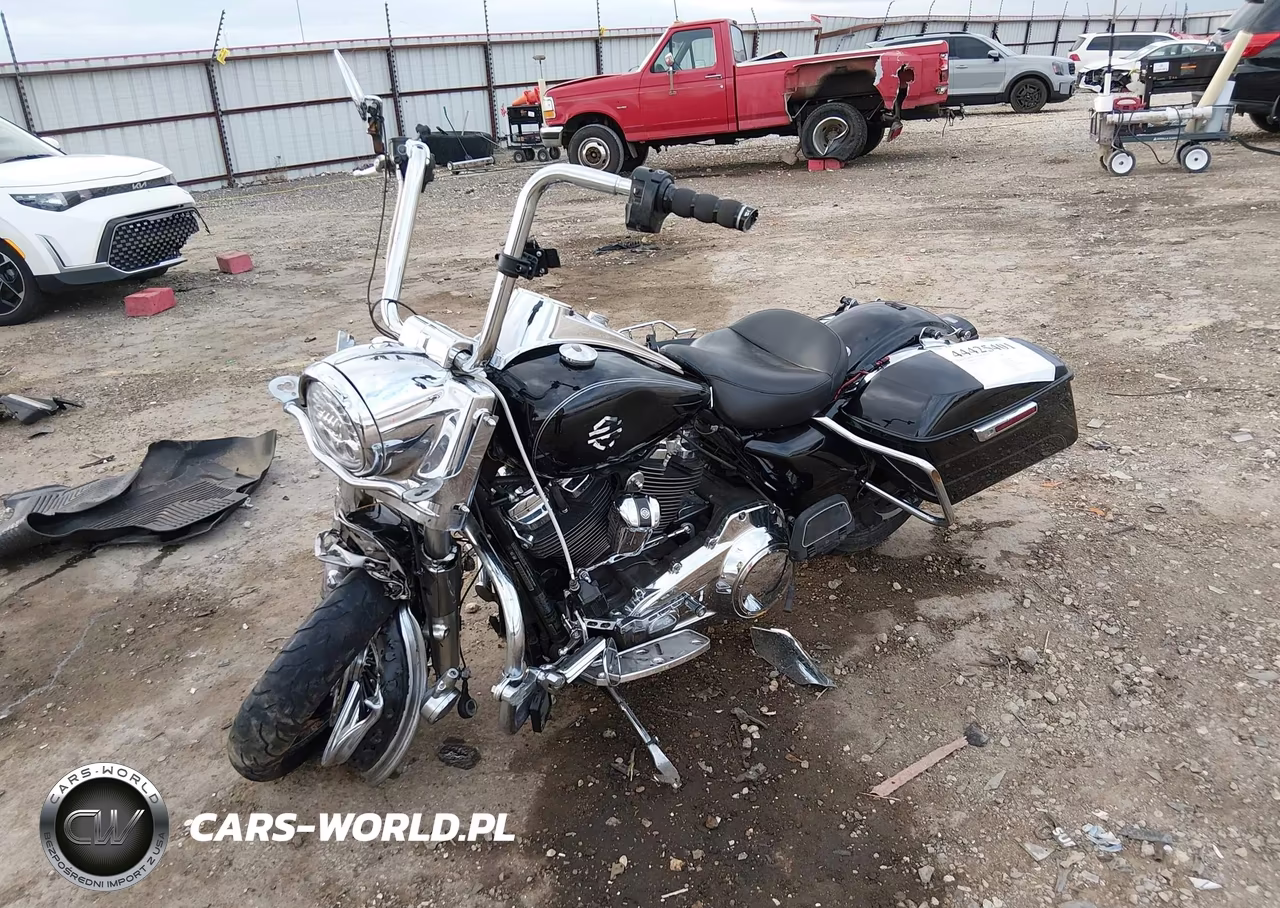 2017 Harley-Davidson Flhr Road King VIN:1HD1FBC13HB610024 - 2