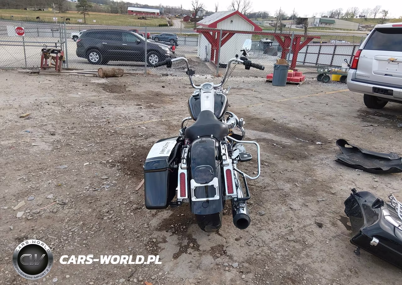 2017 Harley-Davidson Flhr Road King VIN:1HD1FBC13HB610024 - 6