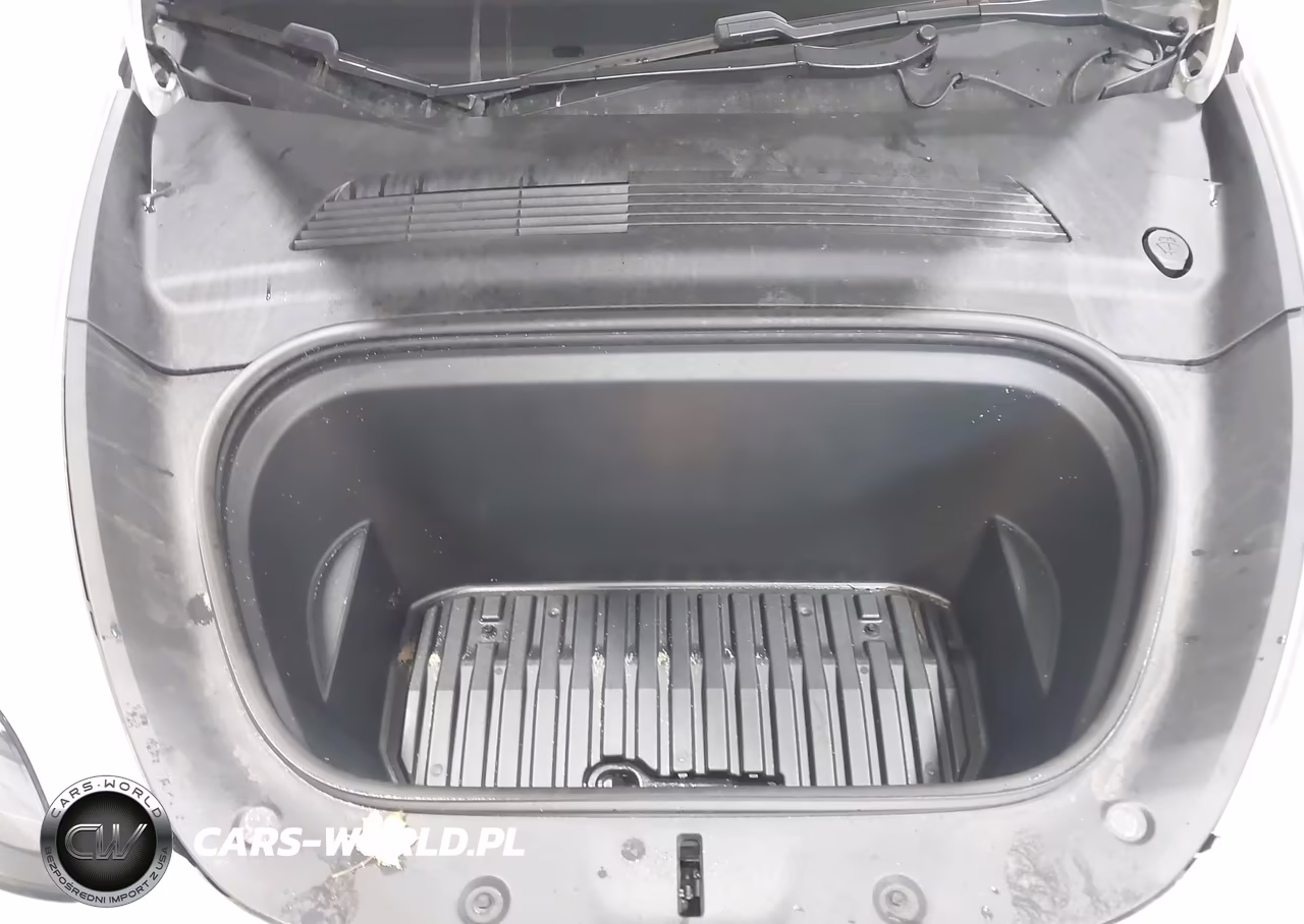 2020 Tesla Model Y Long Range Dual Motor All-Wheel Drive VIN:5YJYGDEE3LF041710 - 10