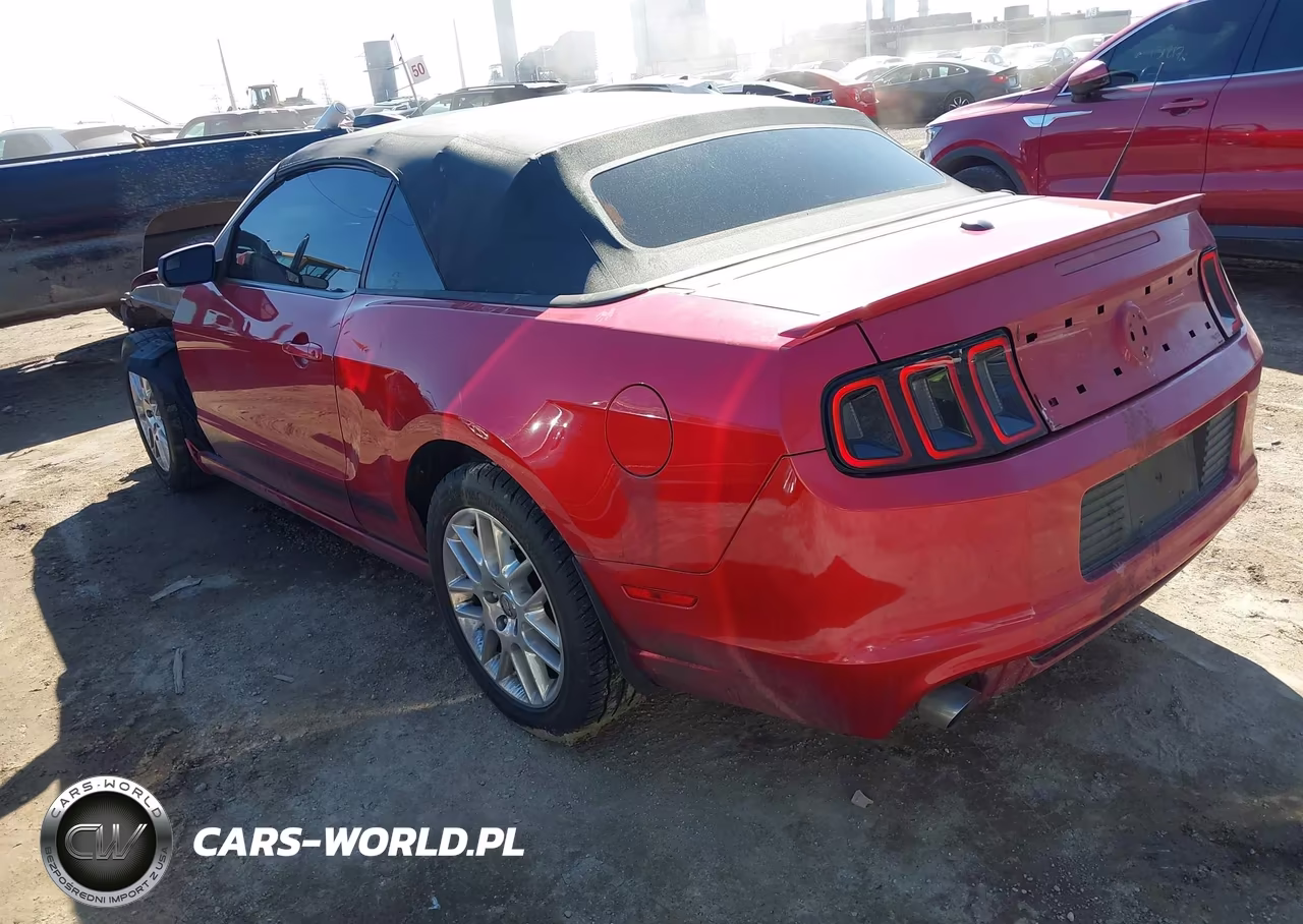 2013 Ford Mustang V6 Premium VIN:1ZVBP8EM0D5235518 - 3