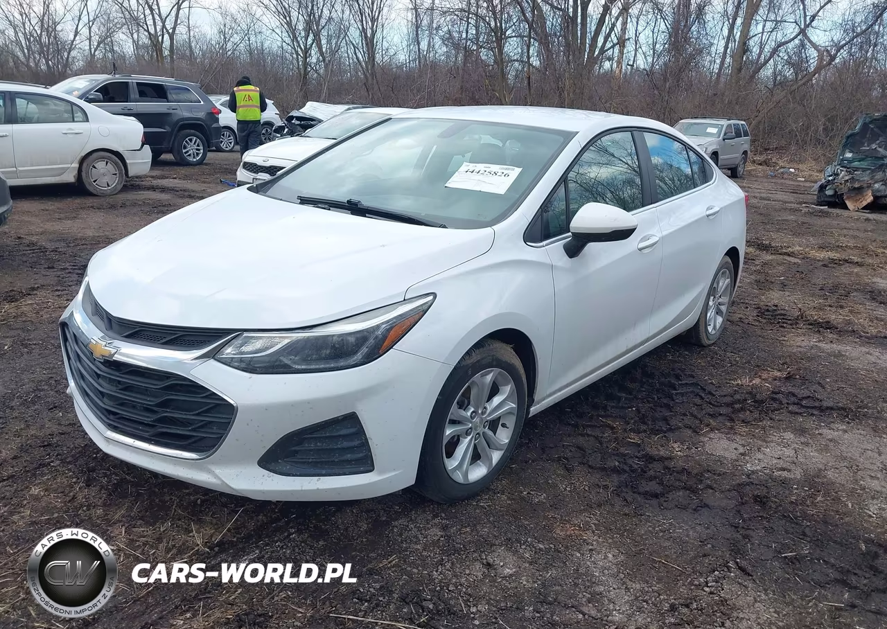 2019 Chevrolet Cruze Lt VIN:1G1BE5SM0K7146053 - 2
