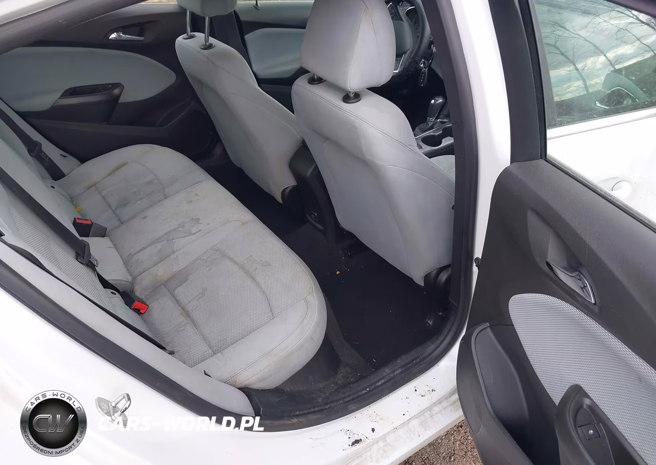 2019 Chevrolet Cruze Lt VIN:1G1BE5SM0K7146053 - 8