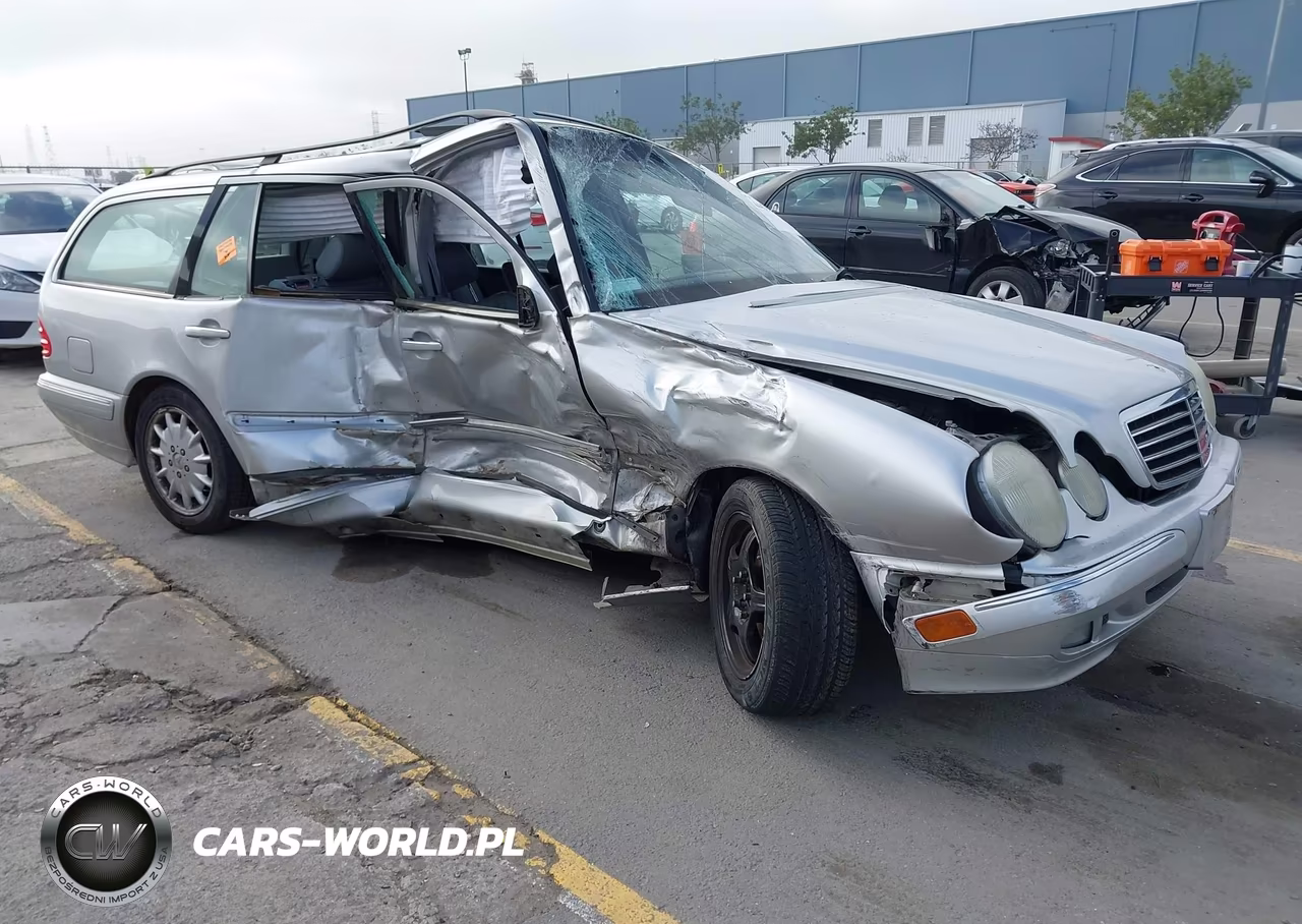 2001 Mercedes-Benz E 320 4M