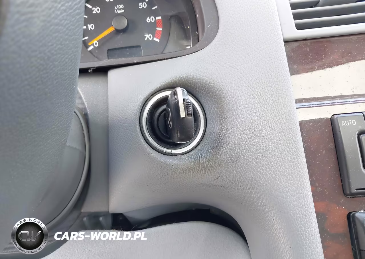 2001 Mercedes-Benz E 320 4M VIN:WDBJH82JX1X043933 - 11