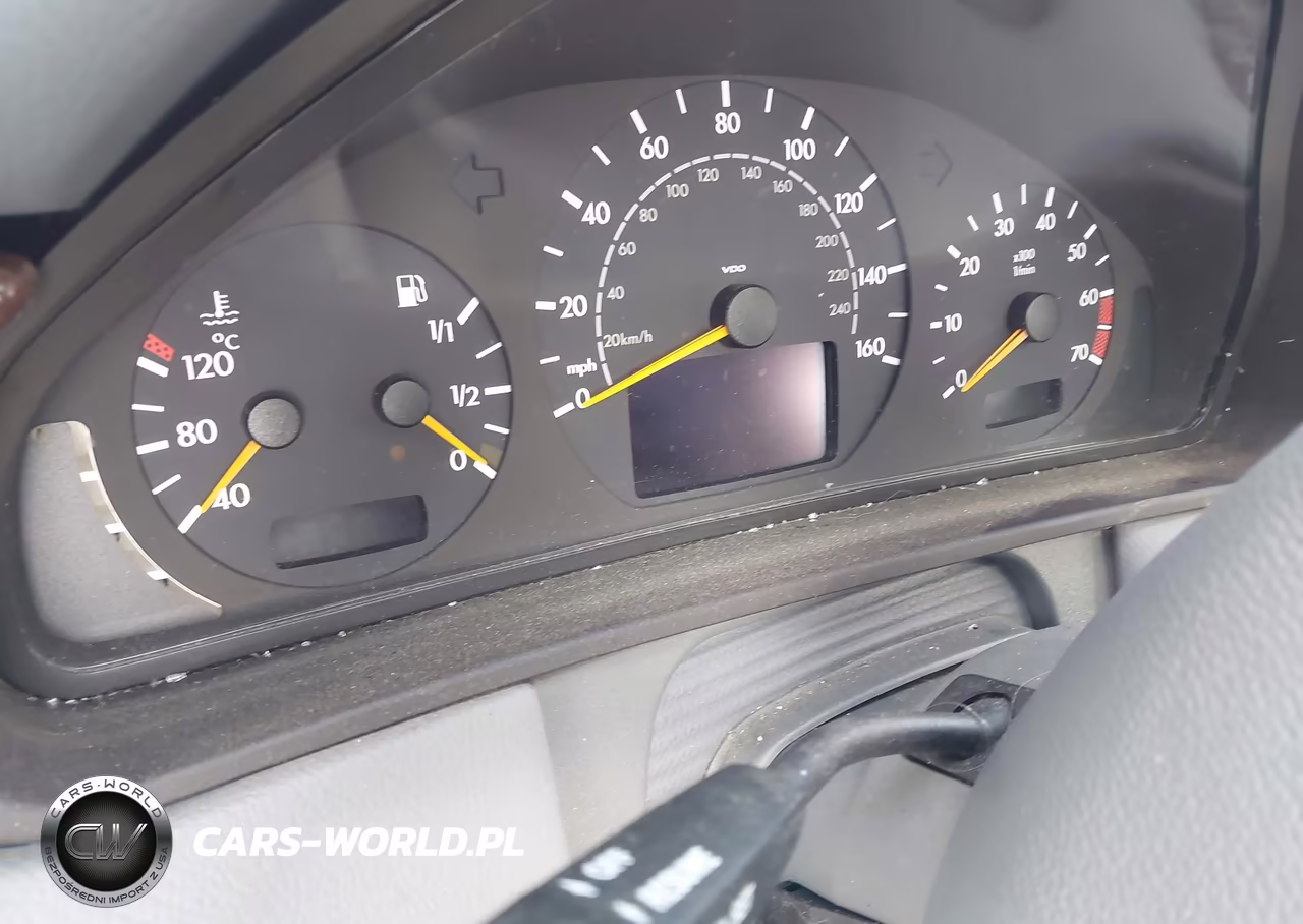 2001 Mercedes-Benz E 320 4M VIN:WDBJH82JX1X043933 - 7