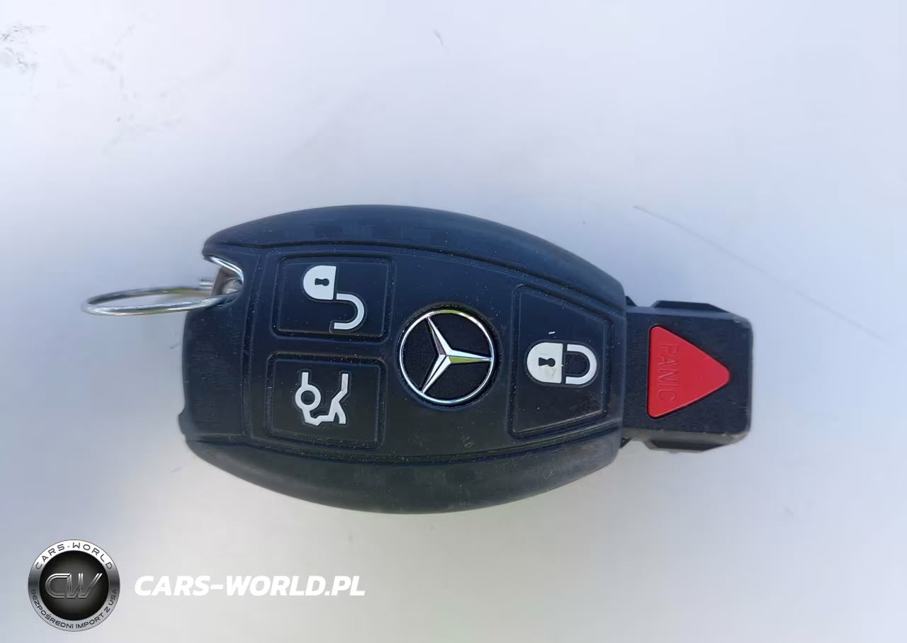 2018 Mercedes-Benz C 300 VIN:55SWF4JB1JU234570 - 11