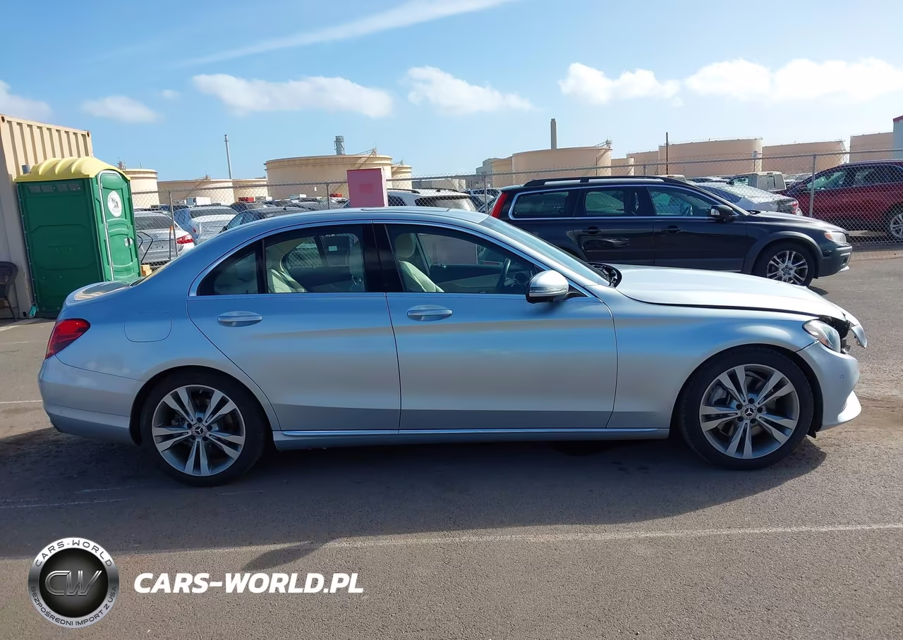 2018 Mercedes-Benz C 300 VIN:55SWF4JB1JU234570 - 13