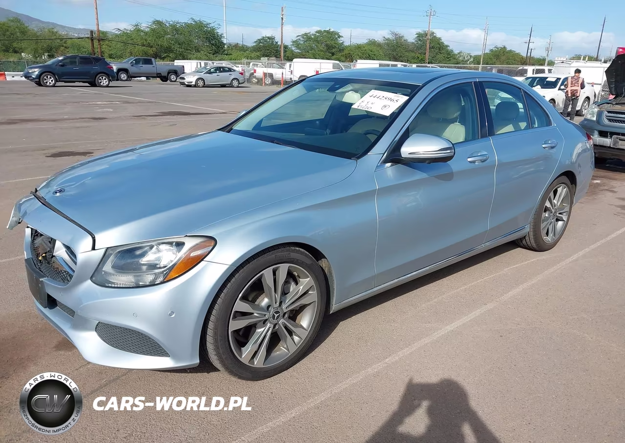 2018 Mercedes-Benz C 300 VIN:55SWF4JB1JU234570 - 2