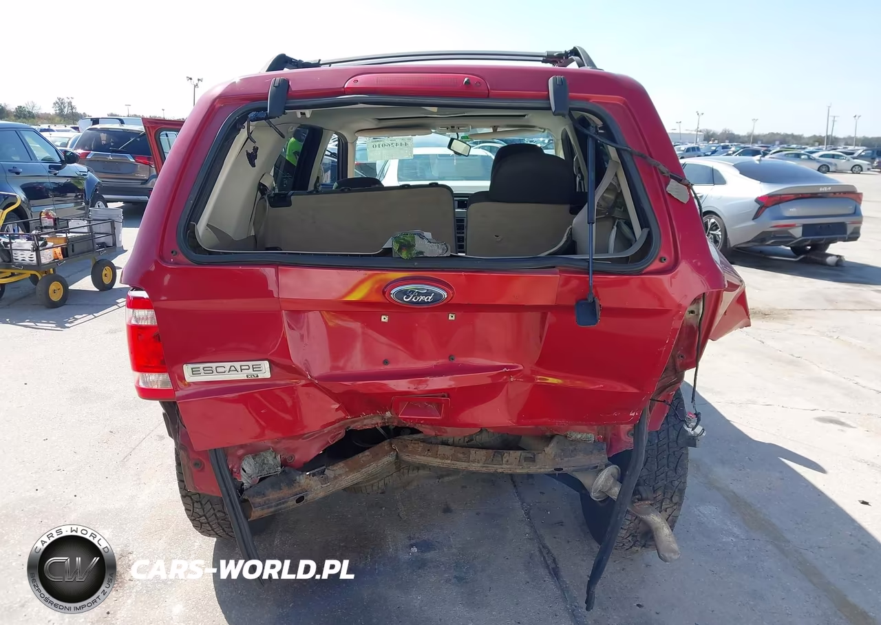 2010 Ford Escape Xlt VIN:1FMCU0D75AKB08771 - 6