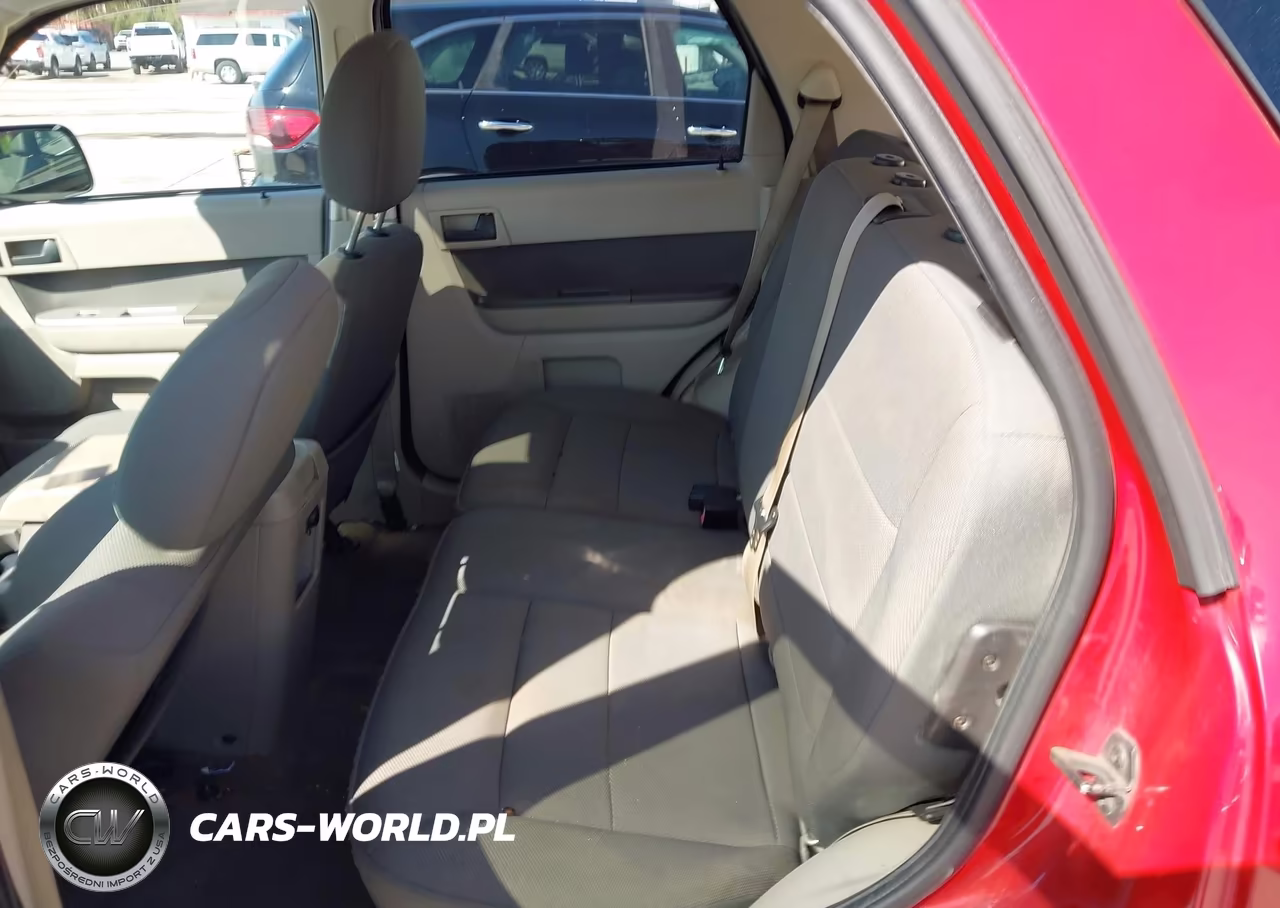 2010 Ford Escape Xlt VIN:1FMCU0D75AKB08771 - 8