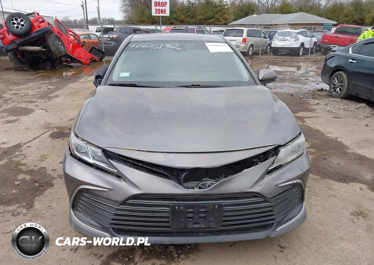 2024 Toyota Camry Le VIN:4T1C11AK1RU866940 - 12
