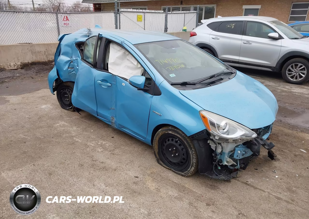 2015 Toyota Prius C Two