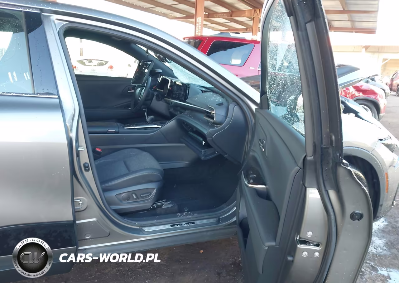 2024 Toyota Crown Xle VIN:JTDAAAAF2R3030736 - 5