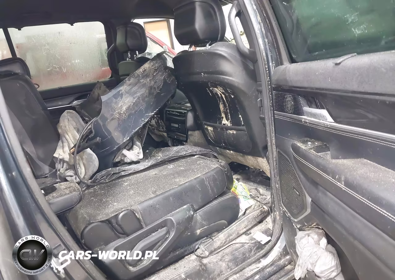 2022 Jeep Wagoneer Series I 4X4 VIN:1C4SJVATXNS206353 - 8