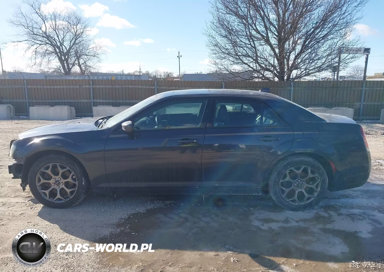 2016 Chrysler 300 S VIN:2C3CCAGGXGH194687 - 15