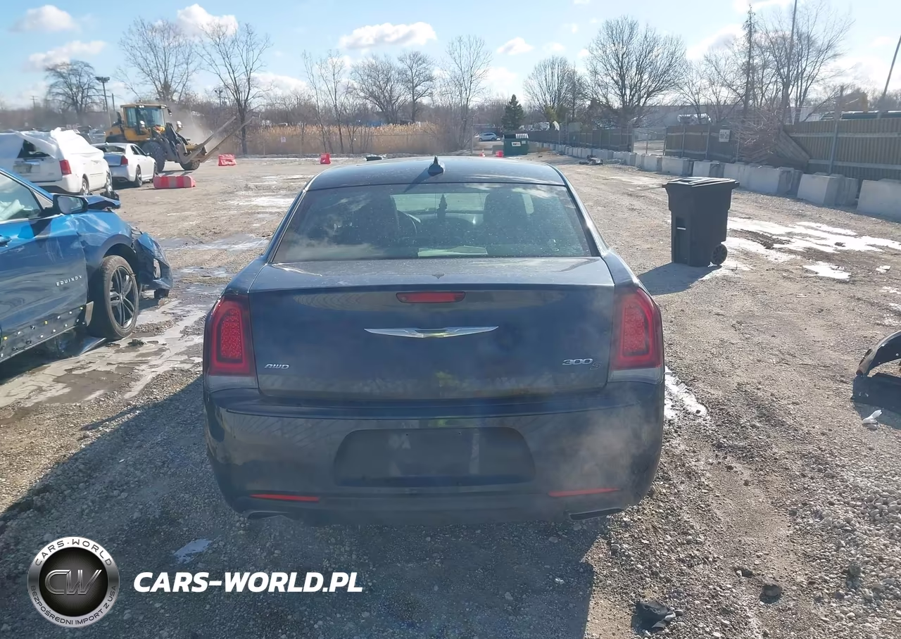 2016 Chrysler 300 S VIN:2C3CCAGGXGH194687 - 17