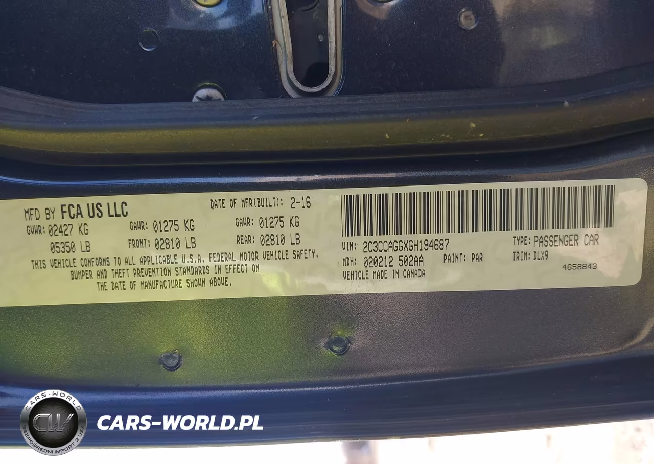 2016 Chrysler 300 S VIN:2C3CCAGGXGH194687 - 9