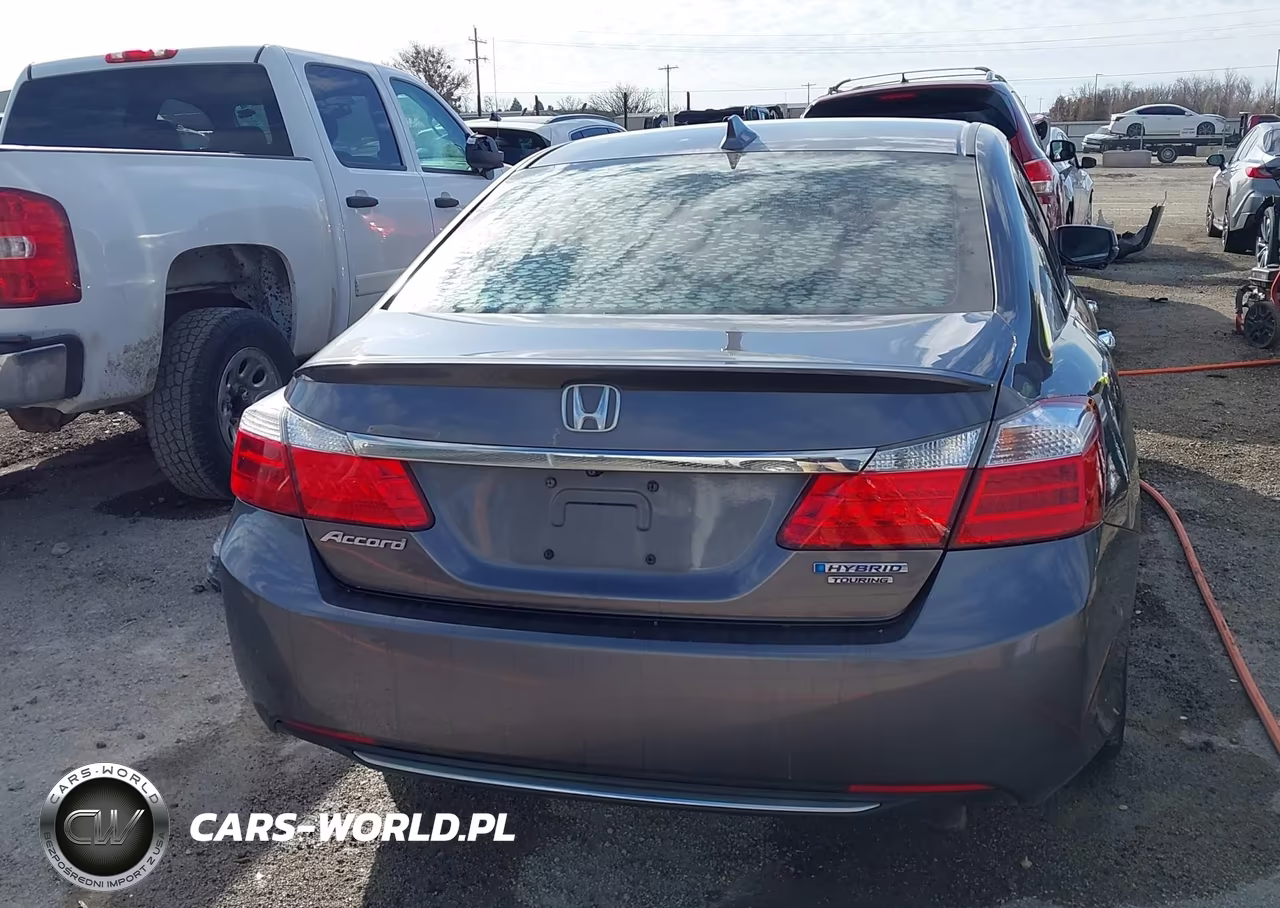 2015 Honda Accord Hybrid Touring VIN:1HGCR6F71FA007750 - 16